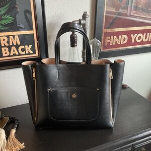 NWOT Ann Taylor Signature Black Faux Leather Tote Expandable Large